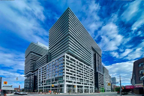 135 Lower Sherbourne Street, ON M5A 1Y4