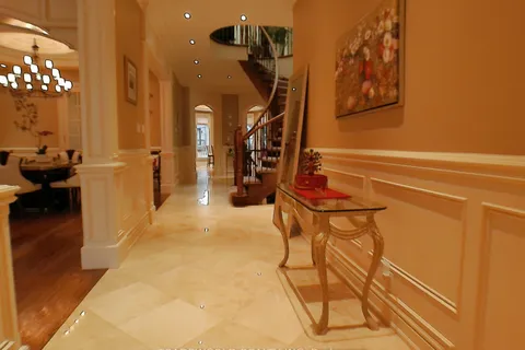 53 McKee Avenue, ON M2N 4C1