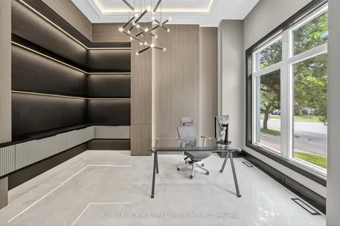 35 Foursome Crescent, ON M2P 1W1