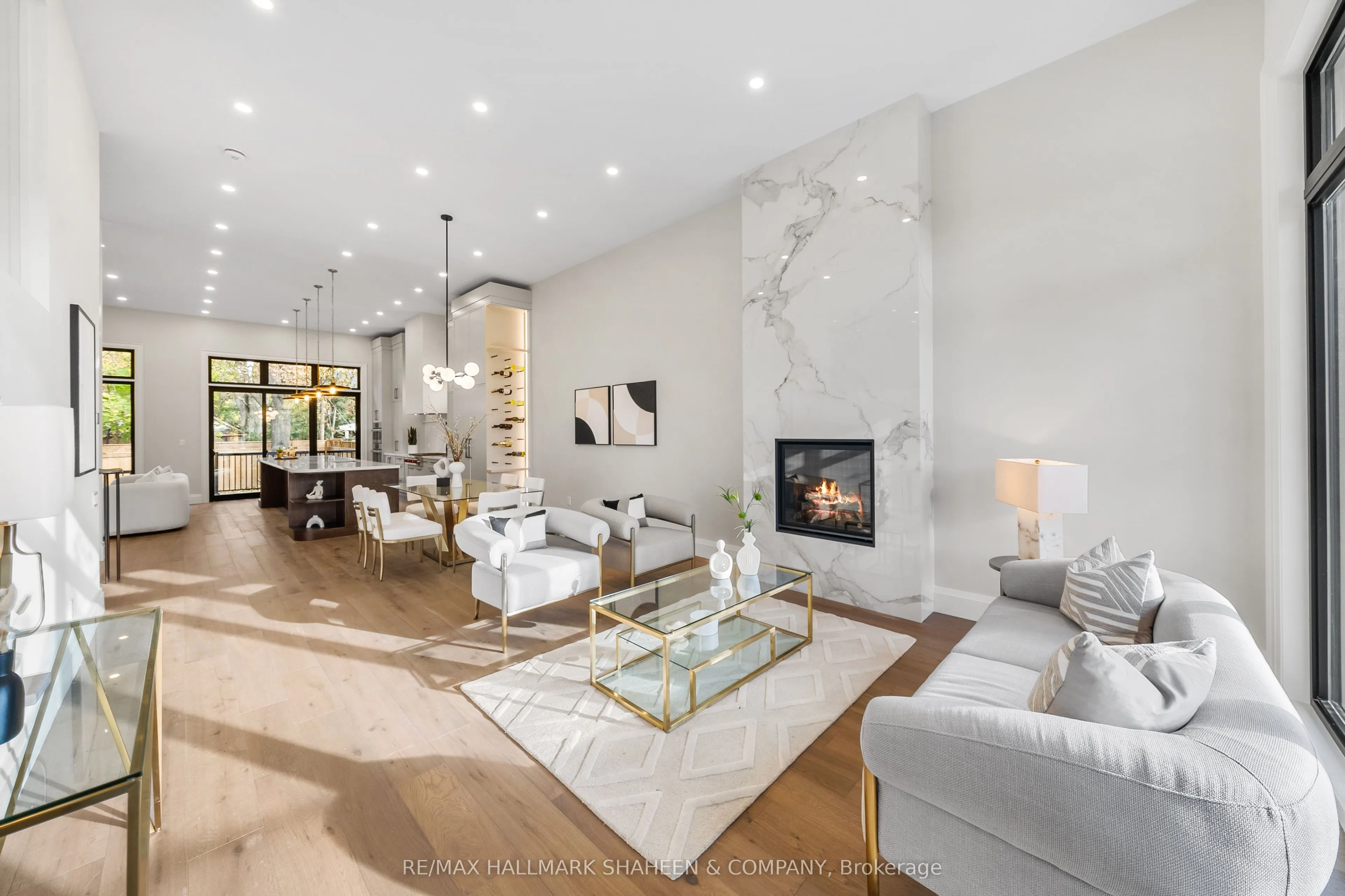 66 Parkhurst Boulevard, ON M4G 2E2