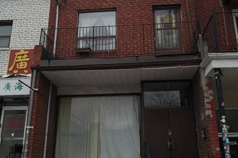 187 Augusta Avenue, ON M5T 2L4