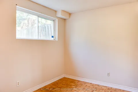 54 Carnival Court, ON M2R 3T8