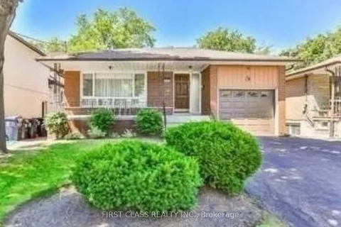 124 Barse Street, ON M5M 4L4