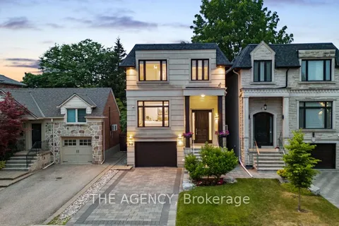 52 Carmichael Avenue, ON M5M 2W7