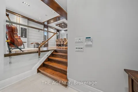 52 Carmichael Avenue, ON M5M 2W7