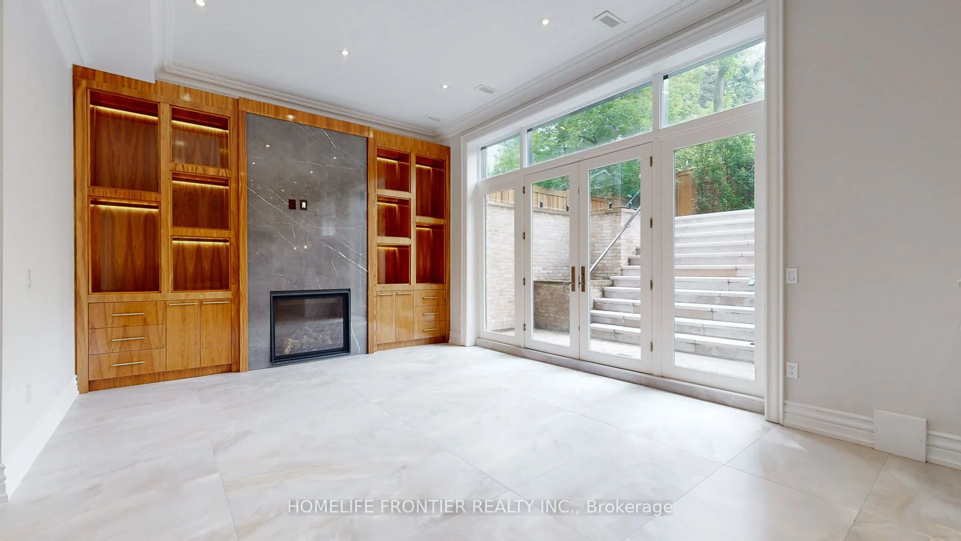 73 Lord Seaton Road, ON M2P 1K6