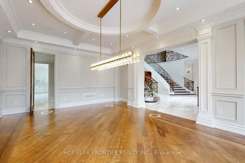 73 Lord Seaton Road, ON M2P 1K6