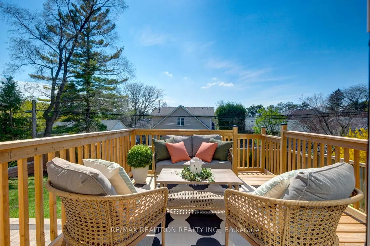 28 Ternhill Crescent, ON M3C 2E5