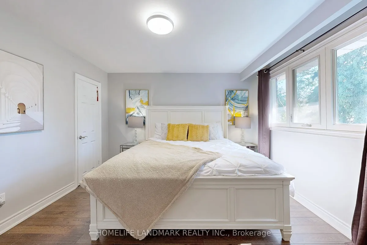 25 Greenyards Drive, ON M2M 2R7