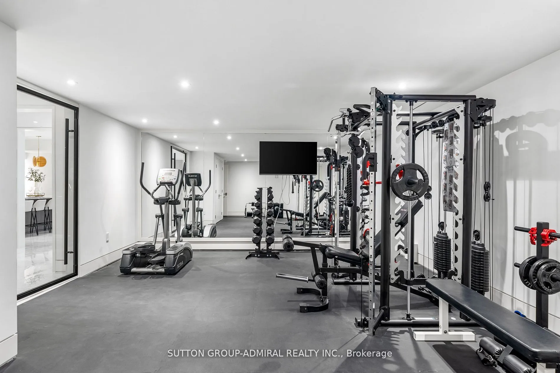 335 Lytton Boulevard, ON M5N 1R9