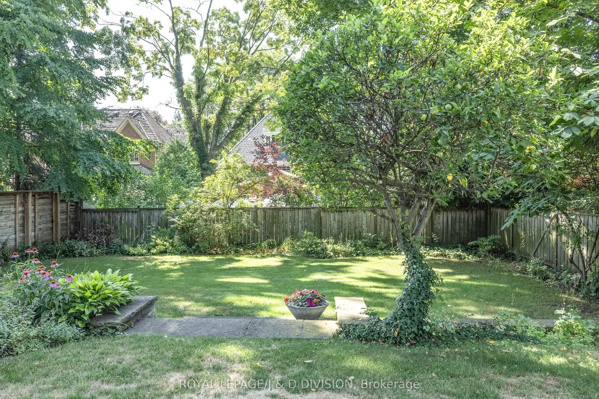 105 Dawlish Avenue, ON M4N 1H4