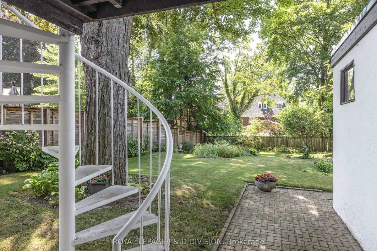 105 Dawlish Avenue, ON M4N 1H4