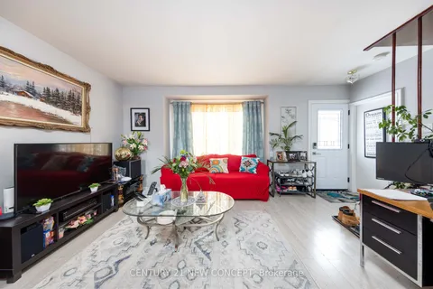 17 Athabaska Avenue, ON M2M 2T6