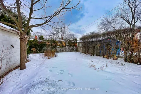 17 Athabaska Avenue, ON M2M 2T6