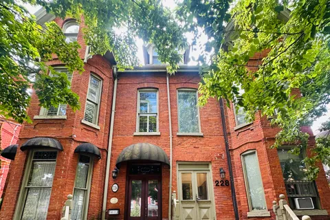 228 Beverley Street, ON M5T 1Z3