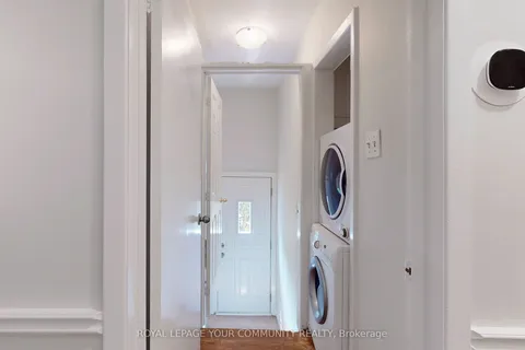 39 Silverview Drive, ON M2M 2B5