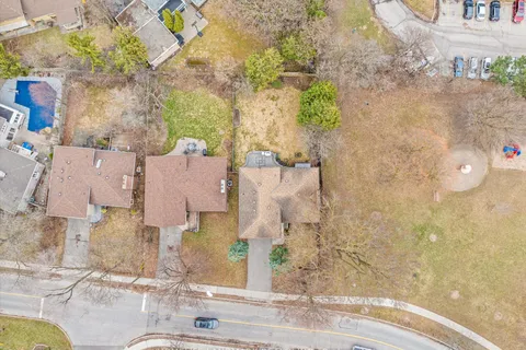 1 Hawksbury Drive, ON M2K 1M2