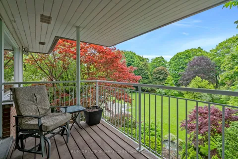 50 Park Lane Circle, ON M3C 2N2