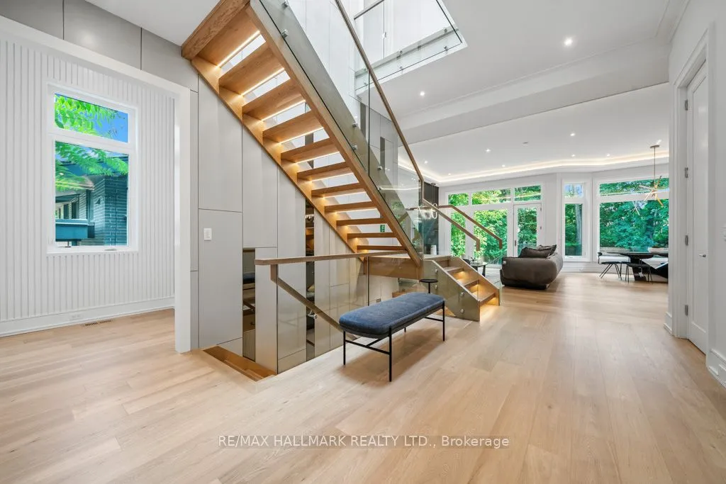 215 Northwood Drive, ON M2M 2K5