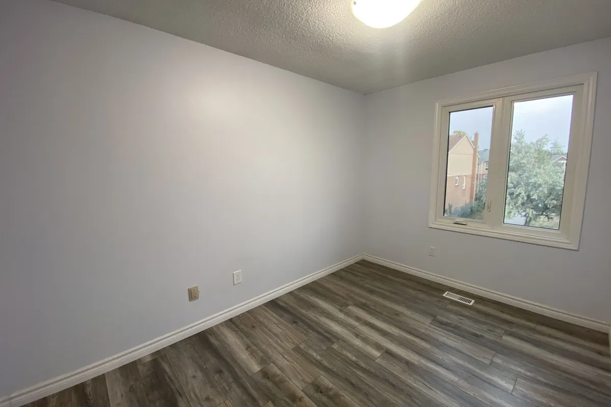 28 Festival Drive, ON M2R 3V1