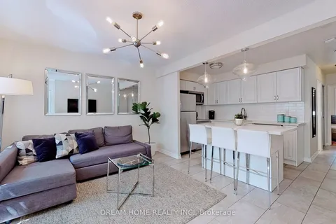 61 Cameron Street, ON M5T 2H1