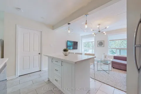 61 Cameron Street, ON M5T 2H1