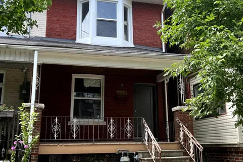 652 Crawford Street, ON M6G 3K2