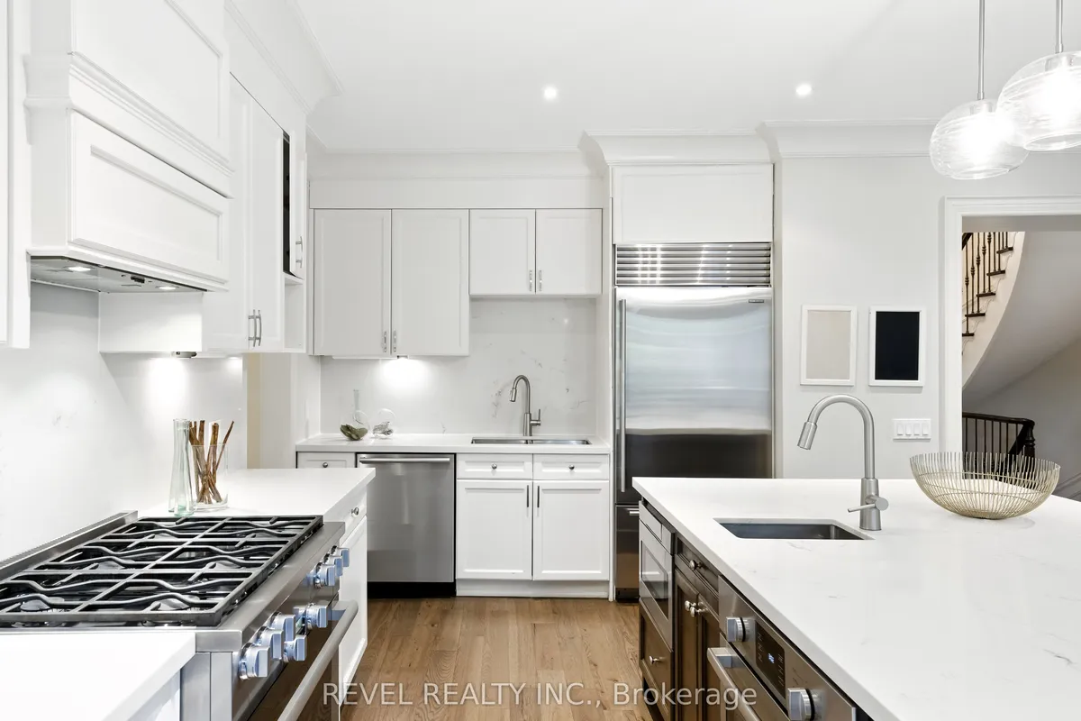 208 Carmichael Avenue, ON M5M 2X3