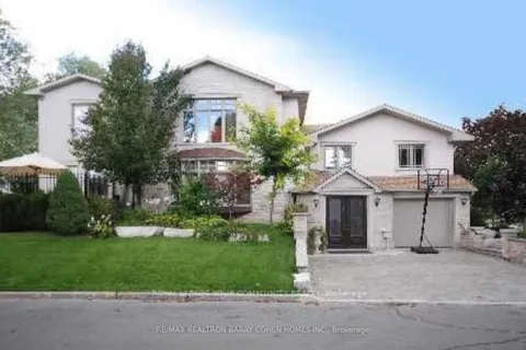 250 Betty Ann Drive, ON M2R 1A7