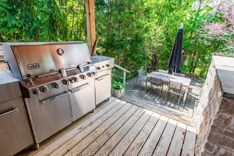 94 Laurentide Drive, ON M3A 3E5