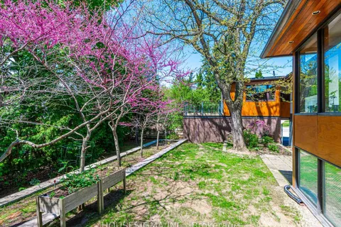 94 Laurentide Drive, ON M3A 3E5