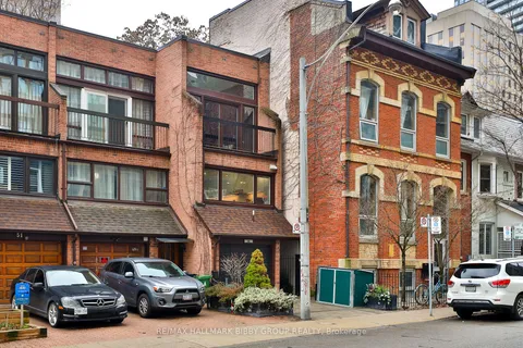 49 Granby Street, ON M5B 1H8