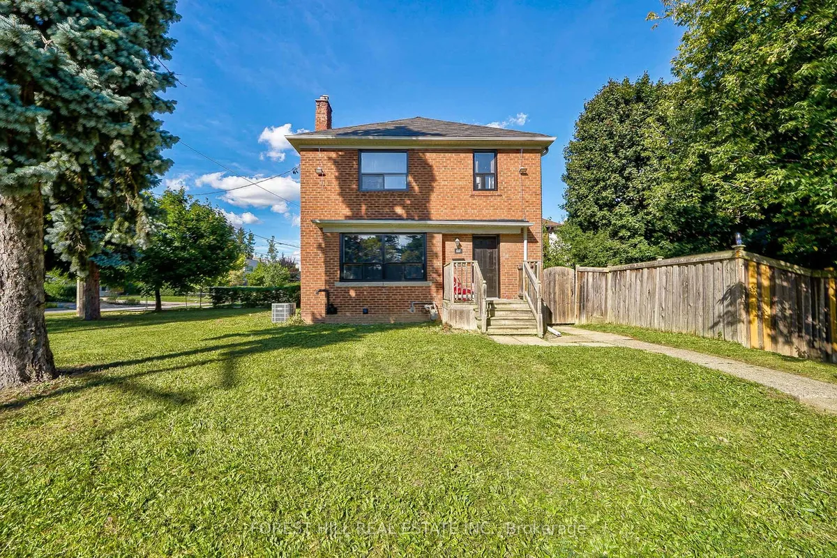 27 Westgate Boulevard, ON M3H 1N8