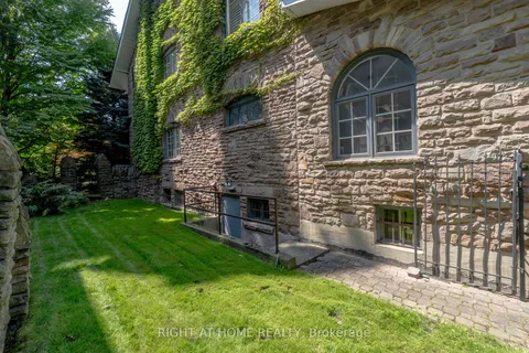 287 RUSSELL HILL Road, ON M4V 2T5