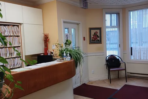 110 Beverley Street, ON M5T 1Y2