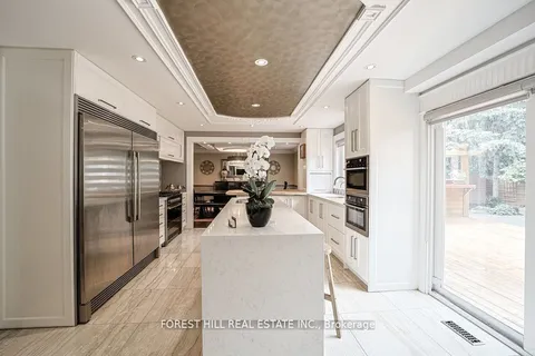 160 Banbury Road, ON M3B 2L8