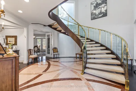 83 Hillmount Avenue, ON M6B 1X5