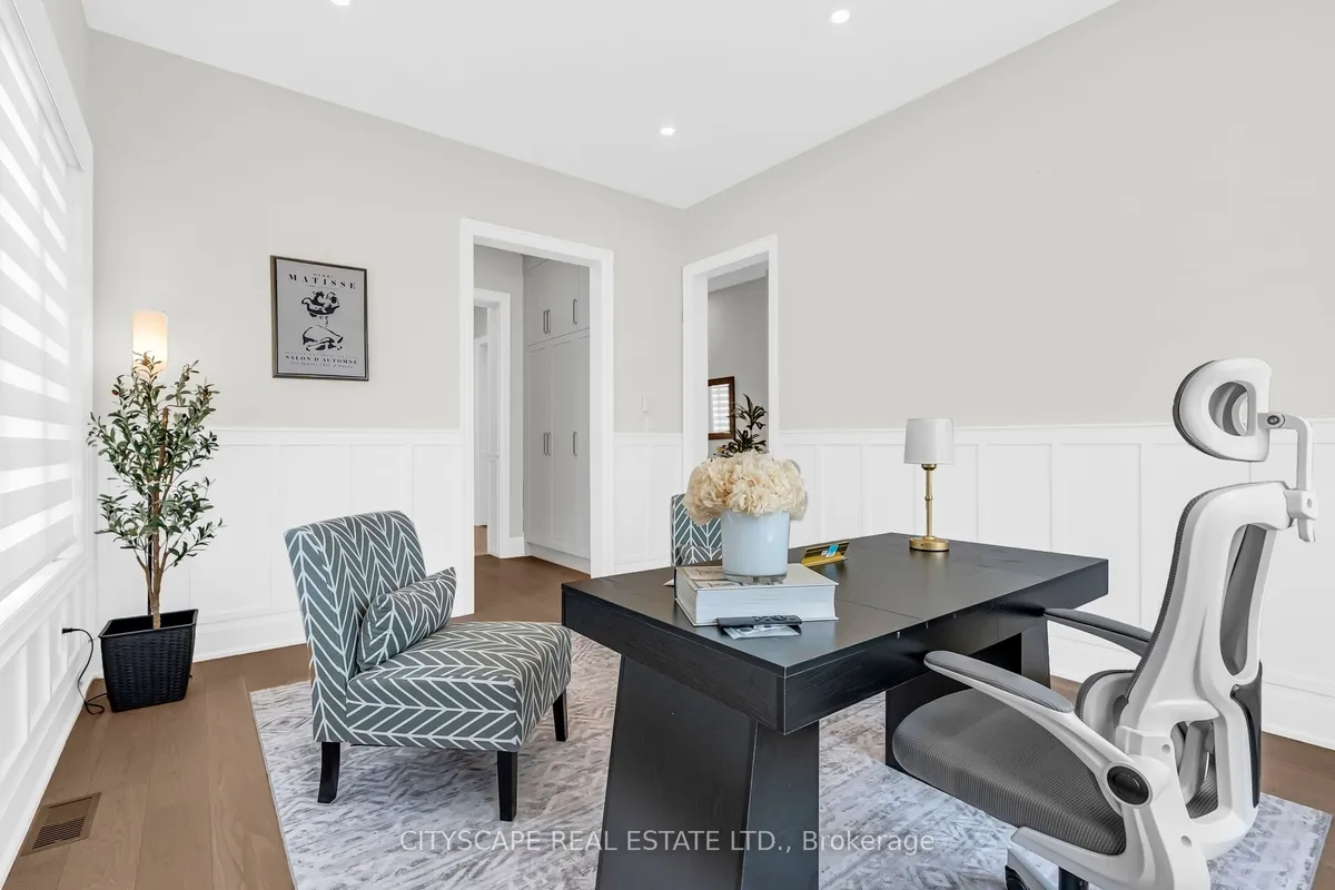 140 Hillmount Avenue, ON M6B 1X8