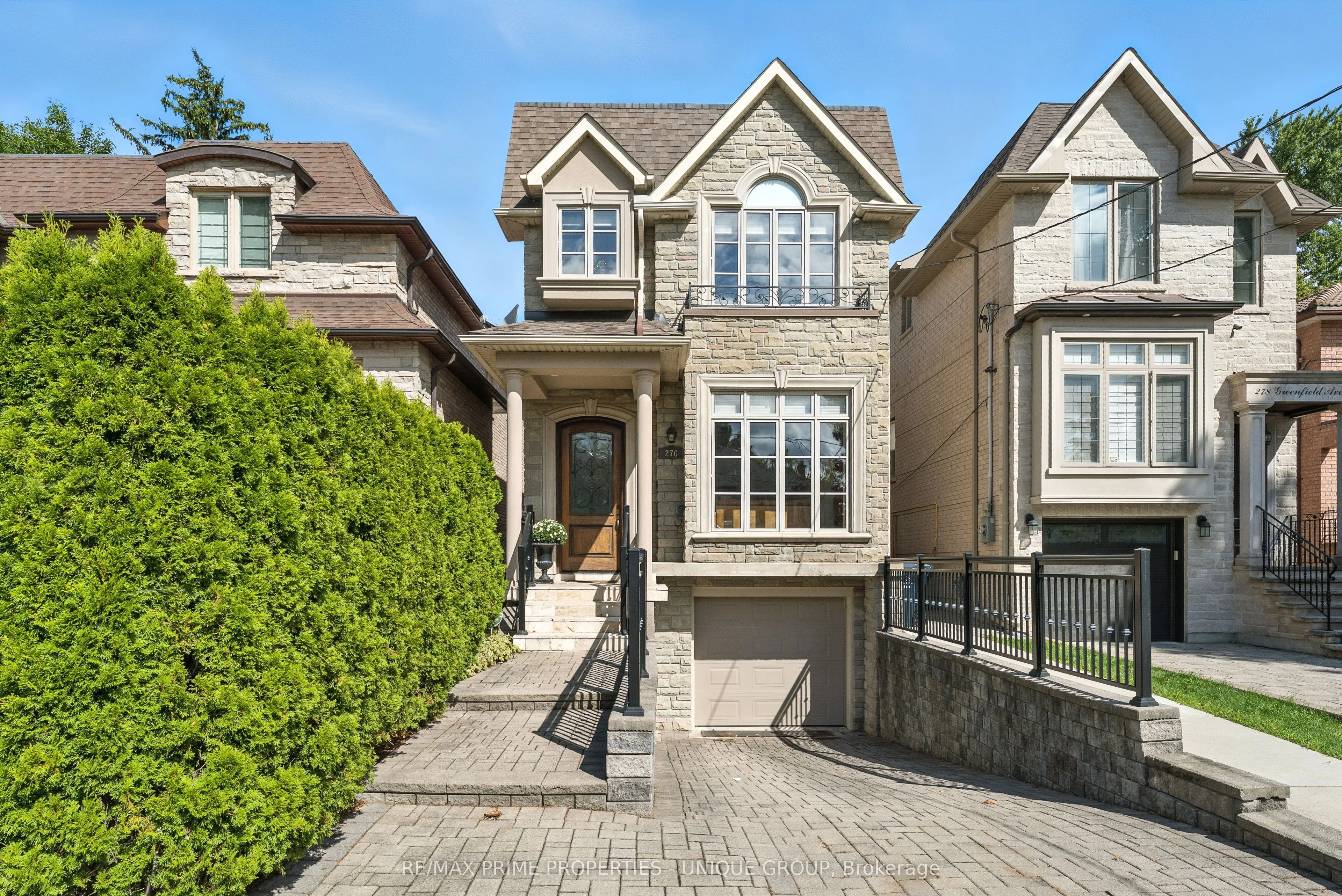 276 Greenfield Avenue, ON M2N 3E5