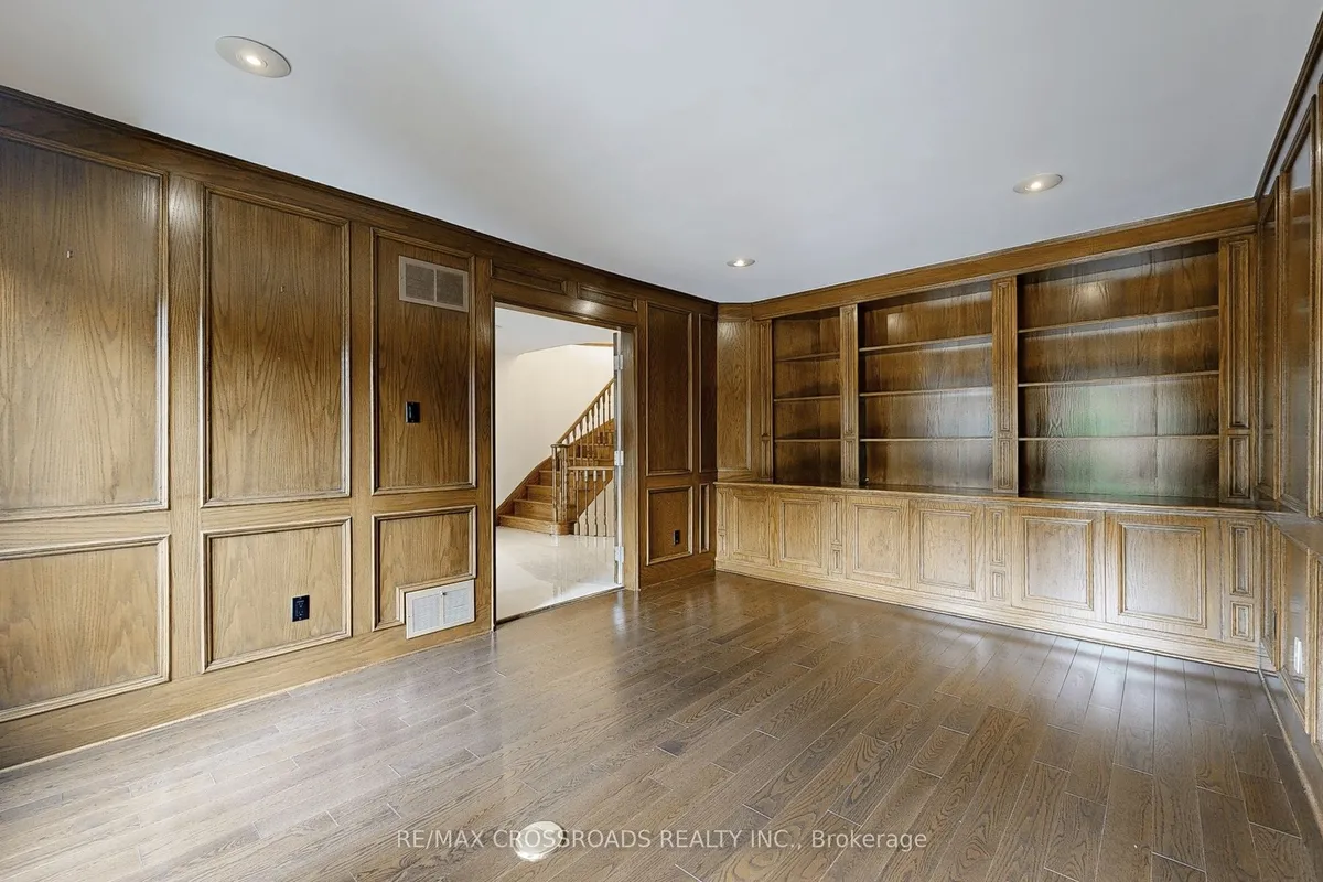 58 Cosmic Drive, ON M3B 3G2