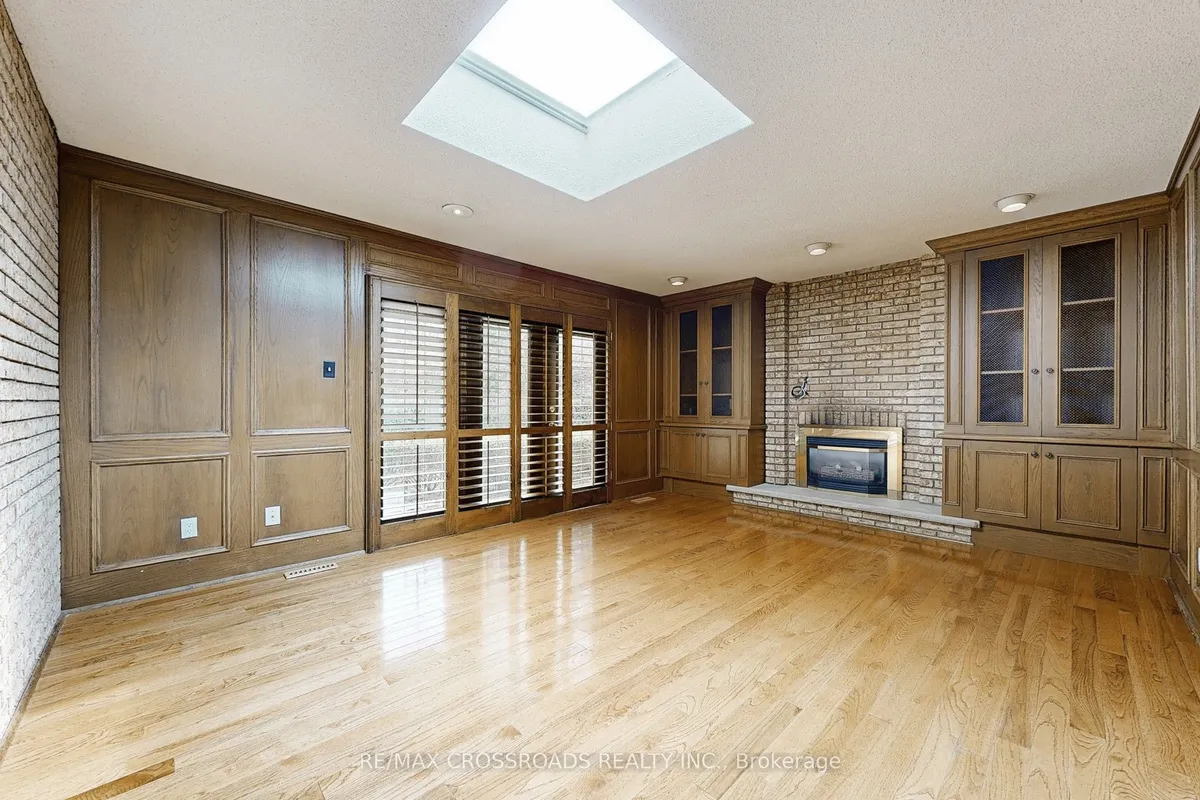 58 Cosmic Drive, ON M3B 3G2