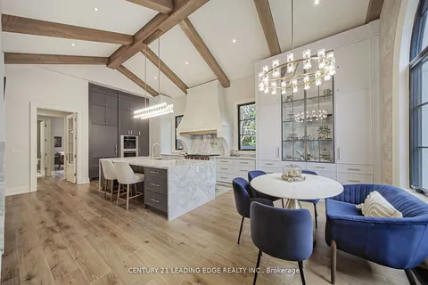 9 Sandpiper Court, ON M3A 3G7