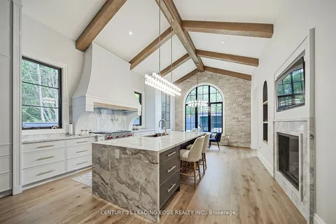 9 Sandpiper Court, ON M3A 3G7