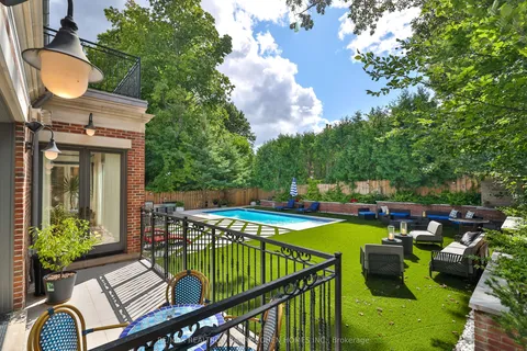 33 Stratheden Road, ON M4N 1E5