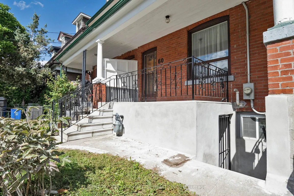 60 Ulster Street, ON M5S 1E5