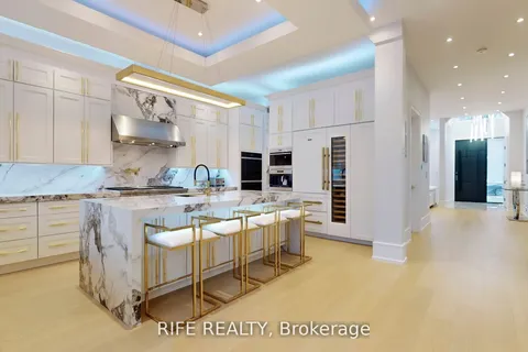 615 Briar Hill Avenue, ON M5N 1N4