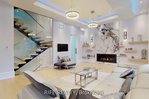 615 Briar Hill Avenue, ON M5N 1N4