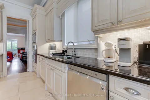 99 Bannockburn Avenue, ON M5M 2M9