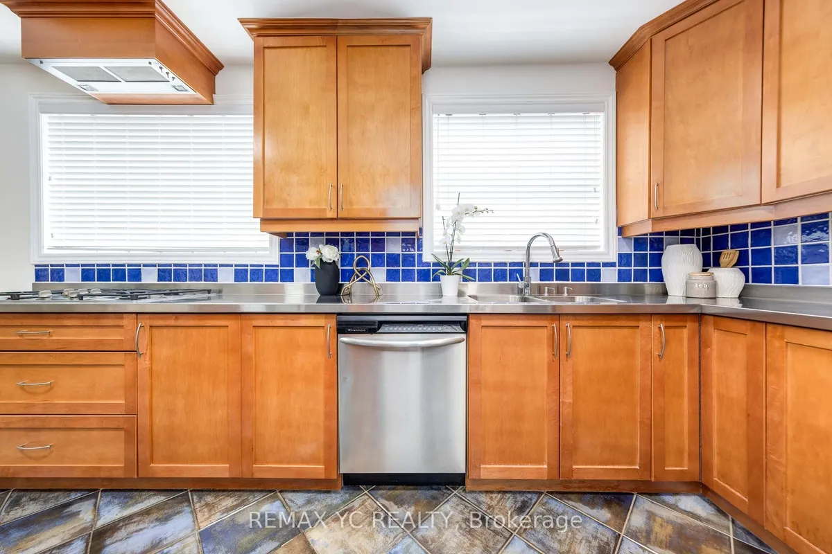 18 Mullet Road, ON M2M 2A6