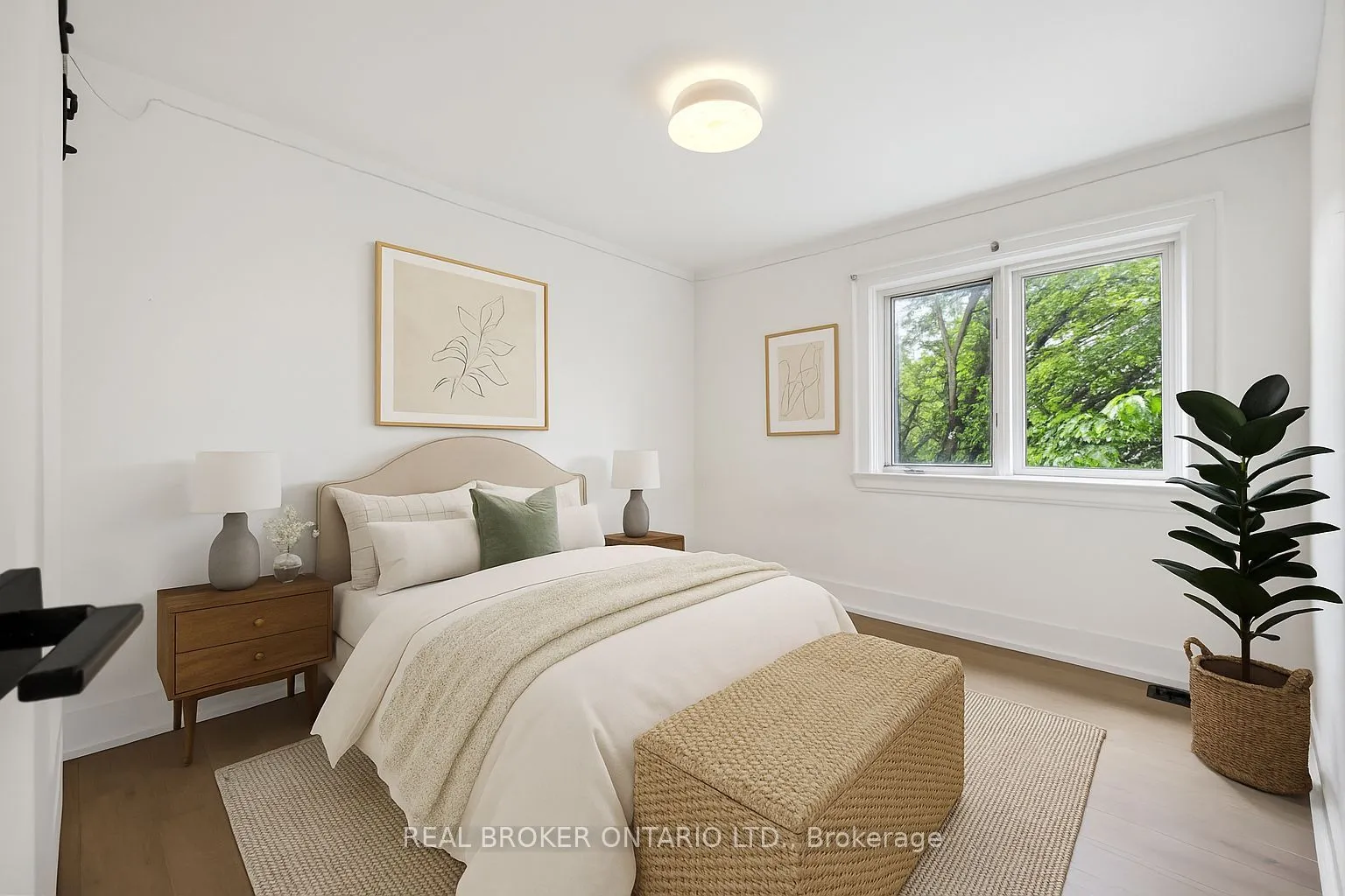 658 Davenport Road, ON M5R 1K9